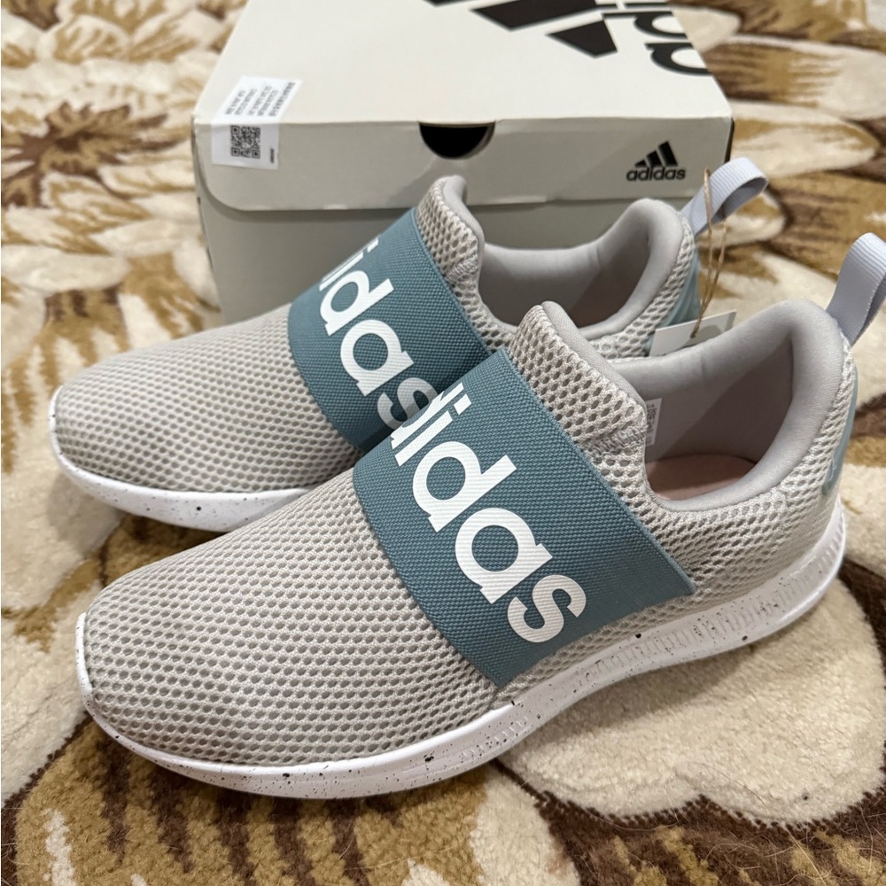 Men’s Adidas adapt lite racer 4.0 in magic grey Size 7 slip on